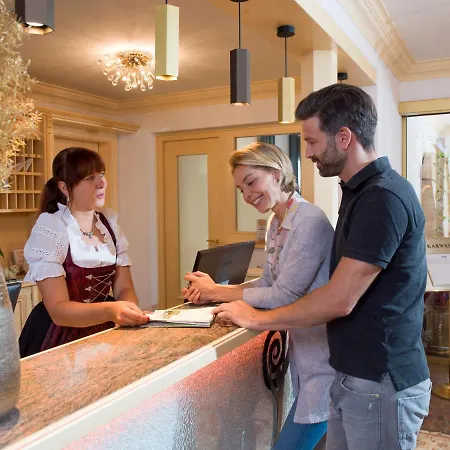 Hotel Alpenhotel Karwendel -adults Only- 4*