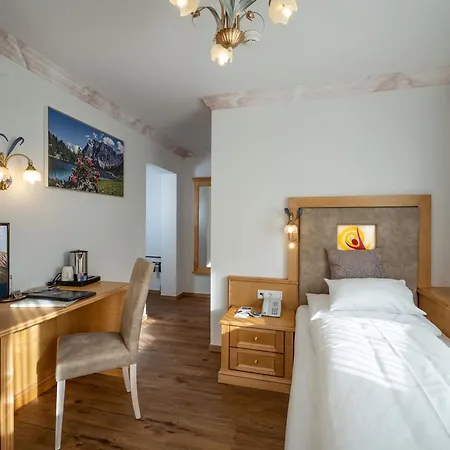 Alpenhotel Karwendel -adults Only- Отель 4*