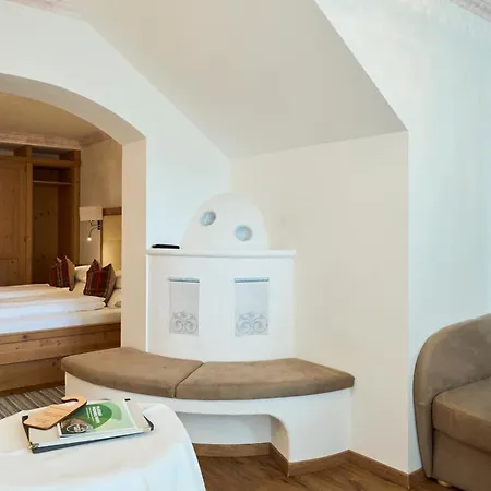 Отель Alpenhotel Karwendel -adults Only- 4*