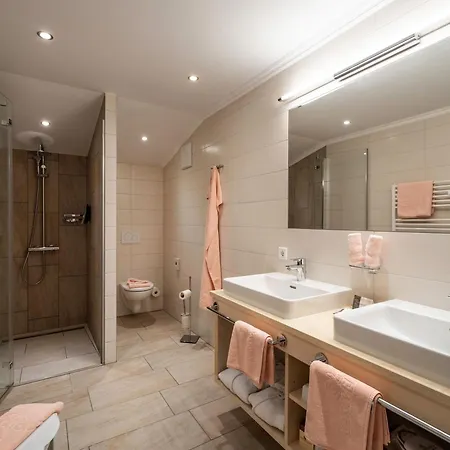 Alpenhotel Karwendel -adults Only- 4* Leutasch