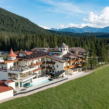 Hotell Alpenhotel Karwendel -adults Only- 4*