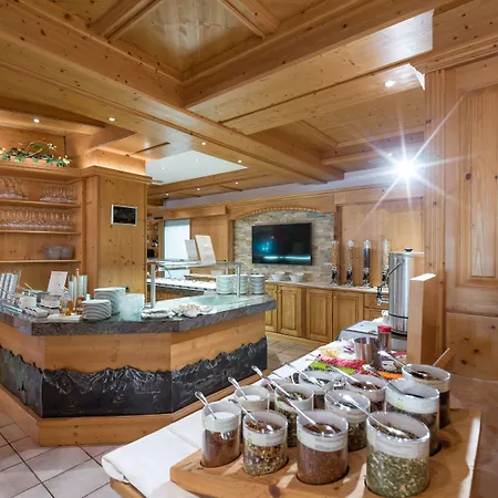 Alpenhotel Karwendel -adults Only- 4* Лойташ