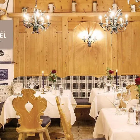 Alpenhotel Karwendel -adults Only- Отель Лойташ