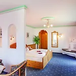 호텔 Alpenhotel Karwendel -adults Only- 4*
